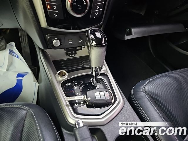 KG Mobility (SsangYong) Tivoli Diesel VX 2WD 2016 — фото 8