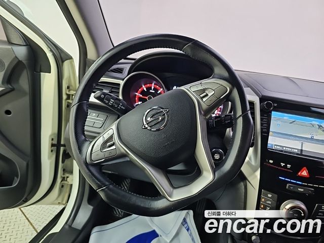 KG Mobility (SsangYong) Tivoli Diesel VX 2WD 2016 — фото 9