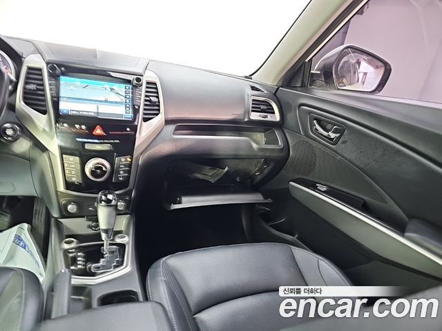 KG Mobility (SsangYong) Tivoli Diesel VX 2WD 2016 — фото 10