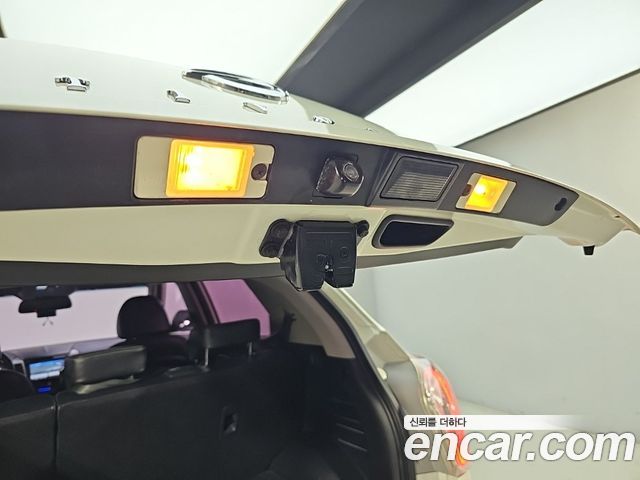 KG Mobility (SsangYong) Tivoli Diesel VX 2WD 2016 — фото 17