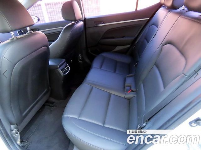 Hyundai Avante (AD) 1.6 GDI Smart 2016 — фото 6