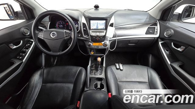 KG Mobility (SsangYong) Korando C 2.0 CVT 2WD Deluxe 2015 — фото 7