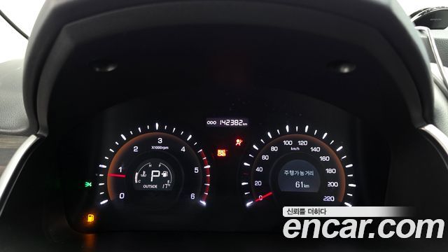KG Mobility (SsangYong) Korando C 2.0 CVT 2WD Deluxe 2015 — фото 8