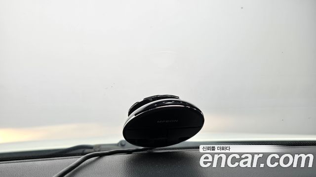 KG Mobility (SsangYong) Korando C 2.0 CVT 2WD Deluxe 2015 — фото 14