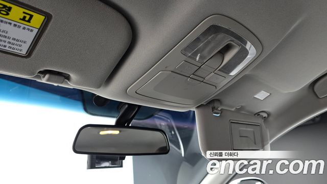 KG Mobility (SsangYong) Korando C 2.0 CVT 2WD Deluxe 2015 — фото 17