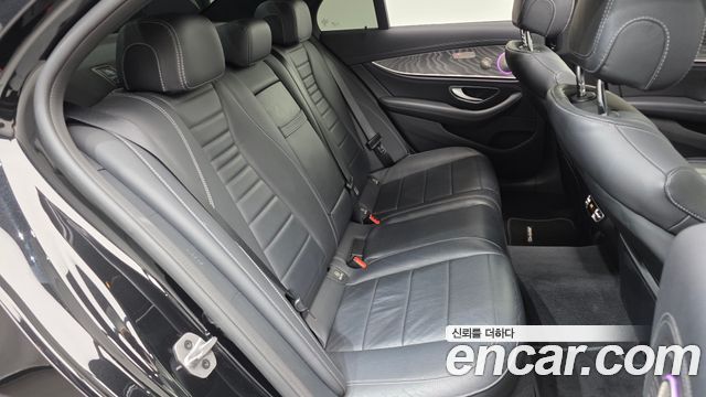 Mercedes-Benz E-Class (W213) E350 4MATIC AMG Line 2023 — фото 11