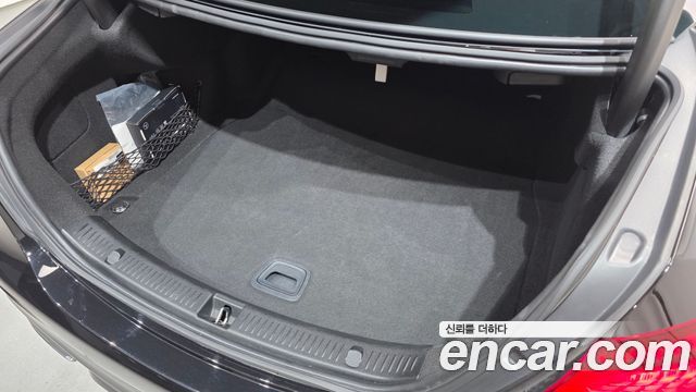 Mercedes-Benz E-Class (W213) E350 4MATIC AMG Line 2023 — фото 32