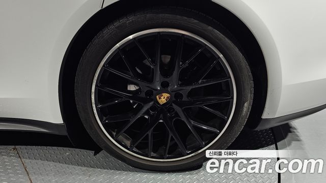 Porsche Panamera (971) 2.9 4S 2018 — фото 21