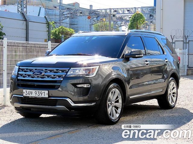 Ford Explorer 2.3 Limited 4WD 5th