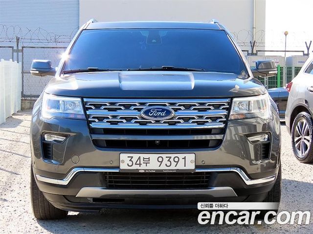 Ford Explorer 2.3 Limited 4WD 5th 2018 — фото 3