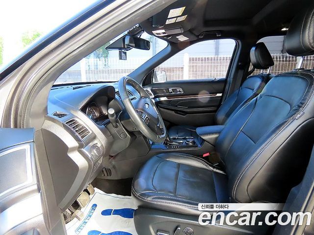 Ford Explorer 2.3 Limited 4WD 5th 2018 — фото 6