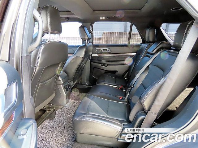 Ford Explorer 2.3 Limited 4WD 5th 2018 — фото 7