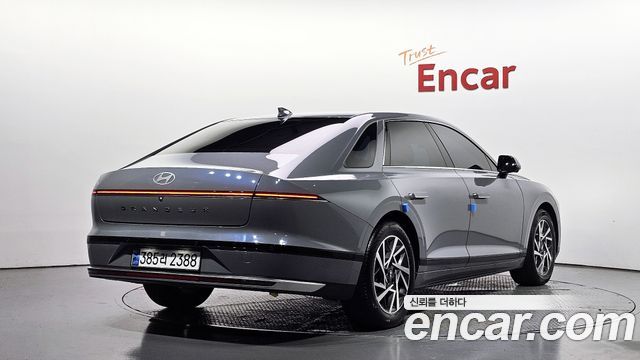 Hyundai Grandeur (GN7) 2,5 Gasoline 2WD Exclusive 2023 — фото 2