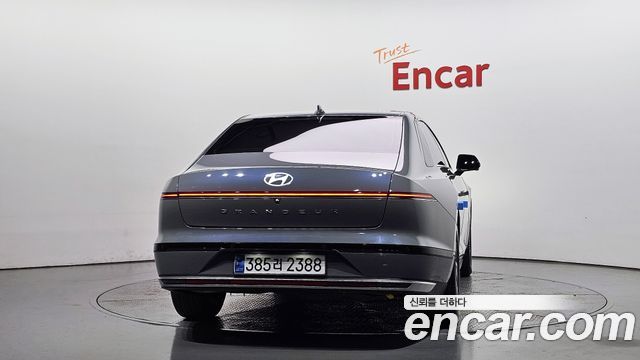 Hyundai Grandeur (GN7) 2,5 Gasoline 2WD Exclusive 2023 — фото 4