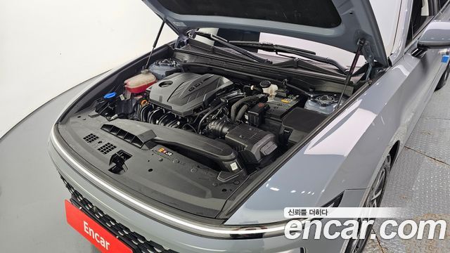 Hyundai Grandeur (GN7) 2,5 Gasoline 2WD Exclusive 2023 — фото 6