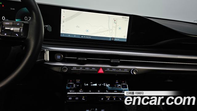 Hyundai Grandeur (GN7) 2,5 Gasoline 2WD Exclusive 2023 — фото 16