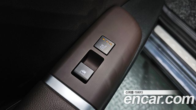 Hyundai Grandeur (GN7) 2,5 Gasoline 2WD Exclusive 2023 — фото 19