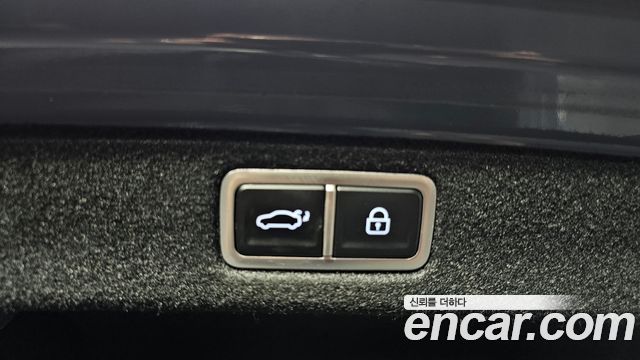 Hyundai Grandeur (GN7) 2,5 Gasoline 2WD Exclusive 2023 — фото 20