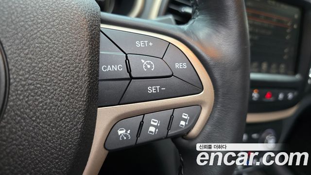 Jeep Cherokee (KL) 2.2 Diesel Limited 4WD 2016 — фото 18