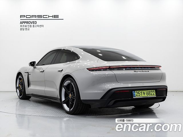 Porsche Taycan Turbo S 2024 — фото 2