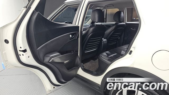 KG Mobility (SsangYong) Tivoli Air 1.5 A3 2WD 2021 — фото 12