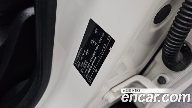 KG Mobility (SsangYong) Tivoli Air 1.5 A3 2WD 2021 — фото 31