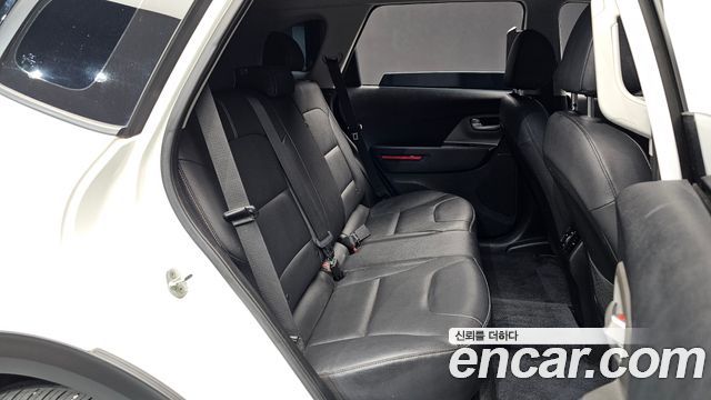 Kia Niro Plus Air 2023 — фото 11