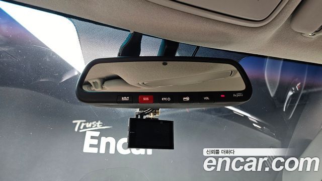 Kia Niro Plus Air 2023 — фото 16