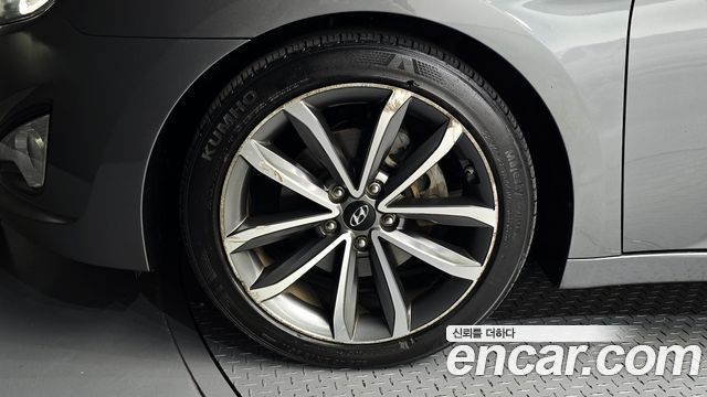 Hyundai i40 Saloon 1.7 VGT D spec 2014 — фото 5