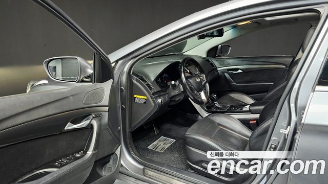 Hyundai i40 Saloon 1.7 VGT D spec 2014 — фото 10
