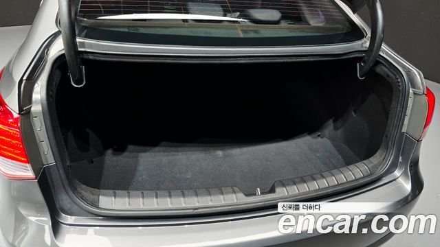 Hyundai i40 Saloon 1.7 VGT D spec 2014 — фото 20