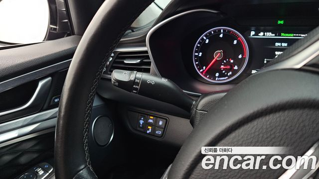 Genesis G70 2.2D AWD Supreme 2018 — фото 19