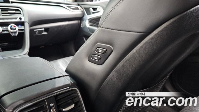Genesis G70 2.2D AWD Supreme 2018 — фото 31