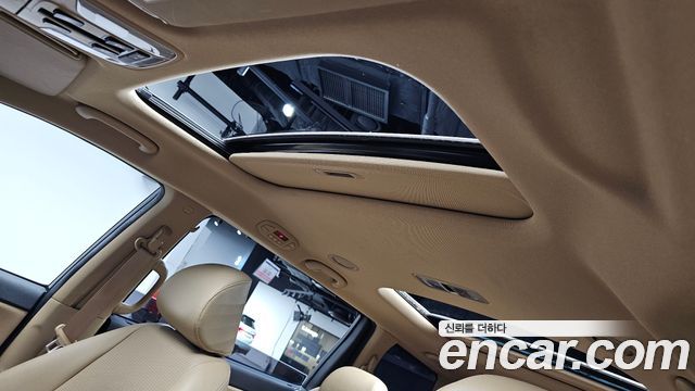 Kia Carnival 9-Seater Prstige 2020 — фото 17