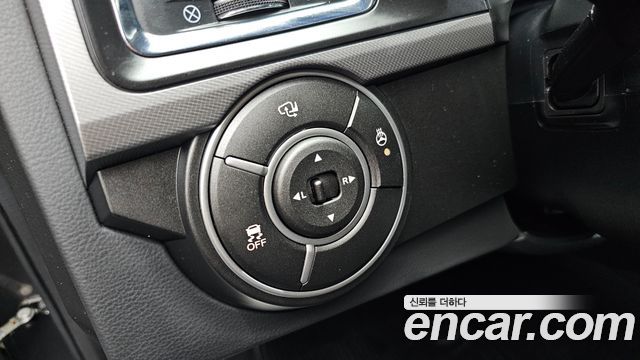 KG Mobility (SsangYong) Korando Sport 2.2 CX5 2WD PASSION 2018 — фото 19