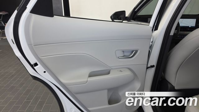 Hyundai Kona (SX2) Gasoline 1.6 Turbo 4WD Inspiration 2025 — фото 31