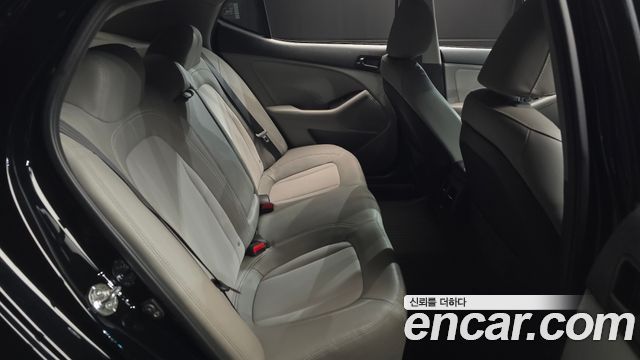 Kia K5 2.0 Smart Standard 2011 — фото 11