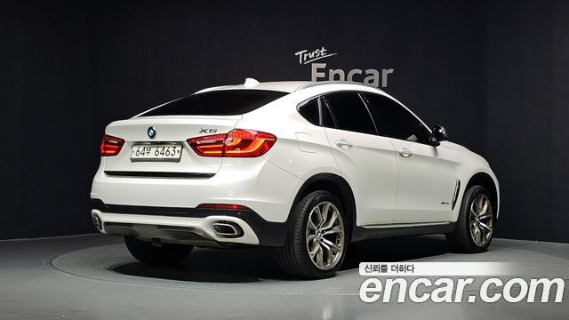 BMW X6 (F16) xDrive 40d 2015 — фото 2
