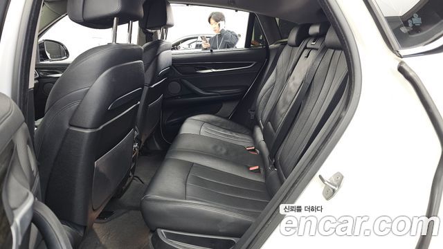BMW X6 (F16) xDrive 40d 2015 — фото 16