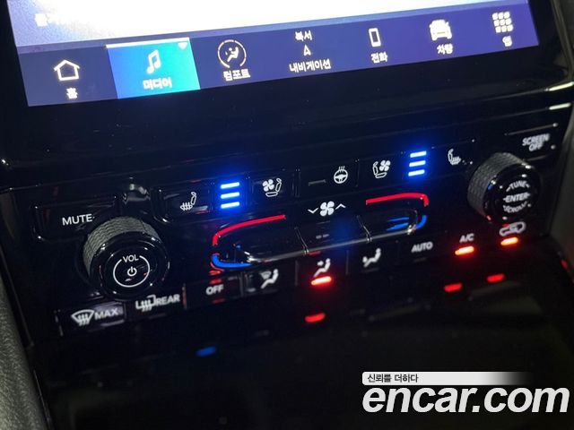 Jeep Grand Cherokee (WL) 3.6 Limited 2023 — фото 21