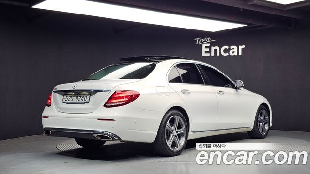 Mercedes-Benz E-Class (W213) E300 Avantgarde 2017 — фото 2