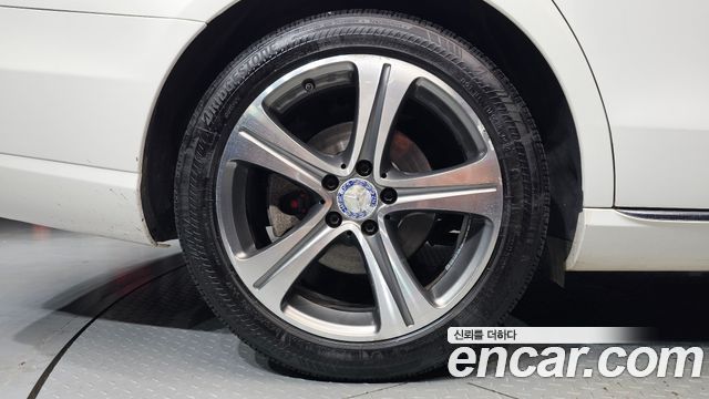 Mercedes-Benz E-Class (W213) E300 Avantgarde 2017 — фото 5