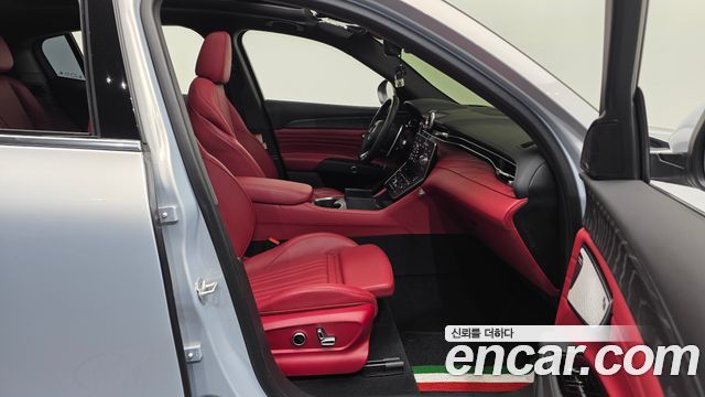 Maserati Grecale 2.0 AWD GT 2023 — фото 11