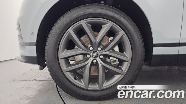 Land Rover Range Rover Velar 2.0 P250 Dynamic SE 2026 — фото 8