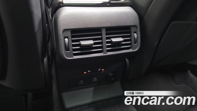 Land Rover Range Rover Velar 2.0 P250 Dynamic SE 2026 — фото 18