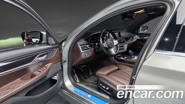 BMW 7 Series (G11) 730Ld xDrive M Sport 2021 — фото 10