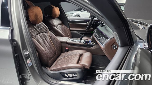 BMW 7 Series (G11) 730Ld xDrive M Sport 2021 — фото 15