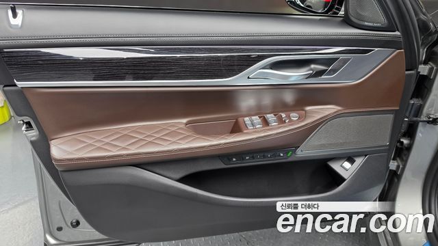 BMW 7 Series (G11) 730Ld xDrive M Sport 2021 — фото 30