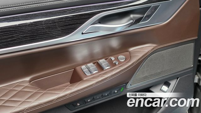 BMW 7 Series (G11) 730Ld xDrive M Sport 2021 — фото 34