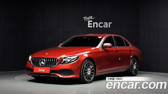 Mercedes-Benz E-Class (W213) E220d Avantgarde 2017 — фото 1